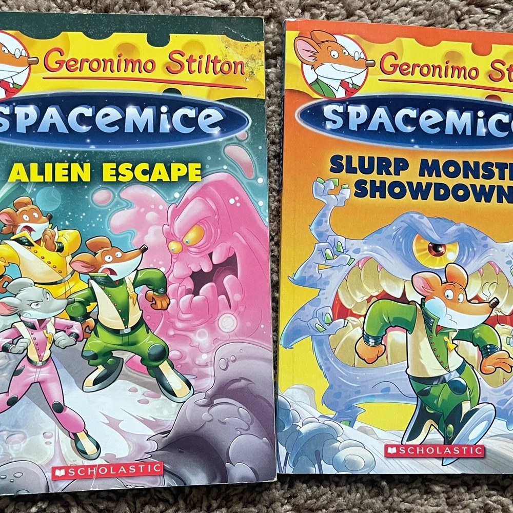 Scholastic Geronimo Stilton Spacemice Books - Green and Orange Covers